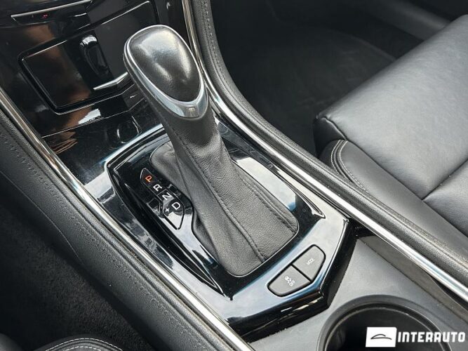 Cadillac ATS 38 interauto-car