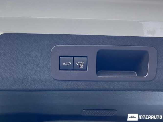 Toyota Land Cruiser 43 interauto-car