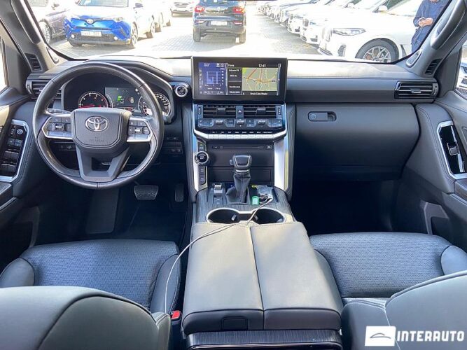 Toyota Land Cruiser 55 interauto-car