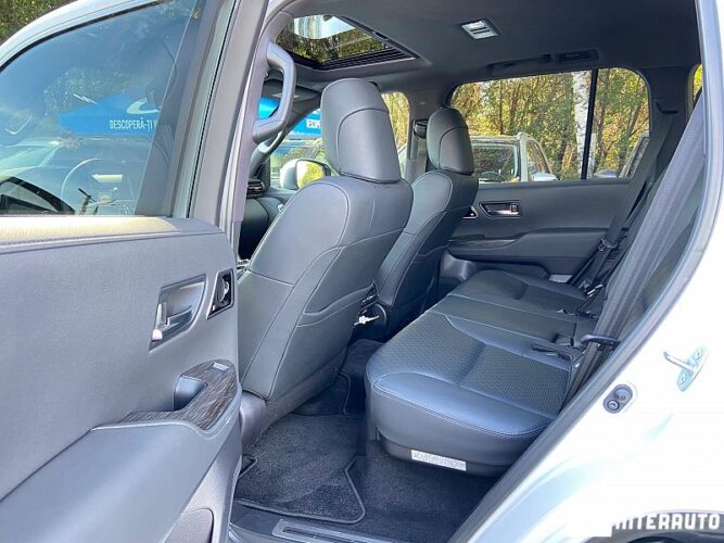 Toyota Land Cruiser 56 interauto-car