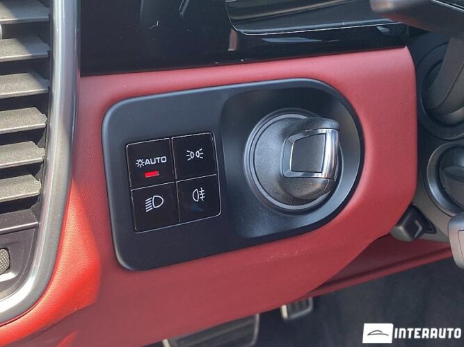 Porsche Cayenne S Coupe 48 interauto-car