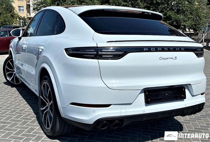 Porsche Cayenne S Coupe 41 interauto-car
