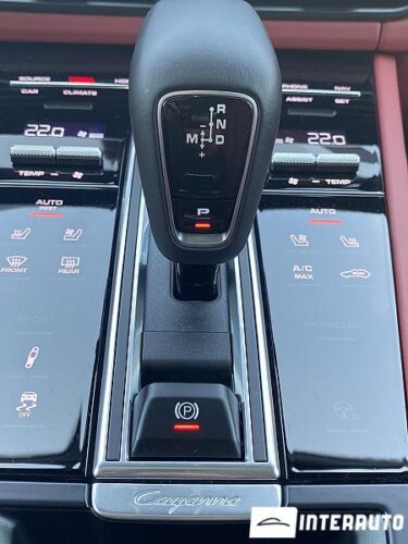 Porsche Cayenne S Coupe 57 interauto-car