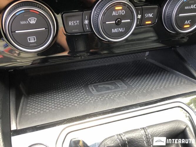 Volkswagen Passat 51 interauto-car