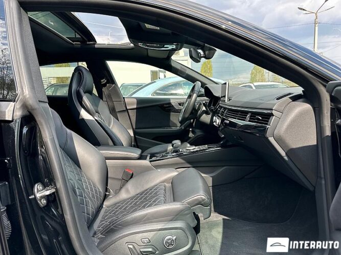 Audi A5 65 interauto-car