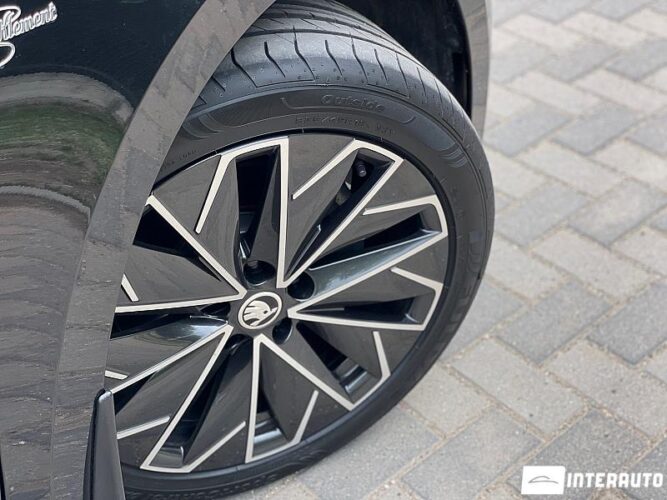 Skoda Superb 56 interauto-car