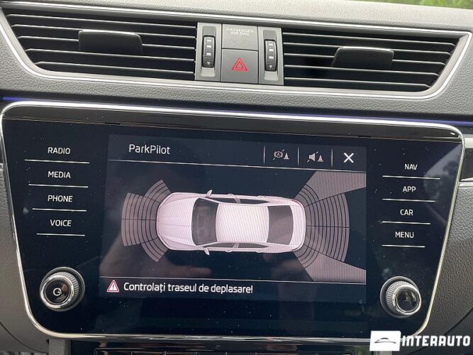 Skoda Superb 47 interauto-car