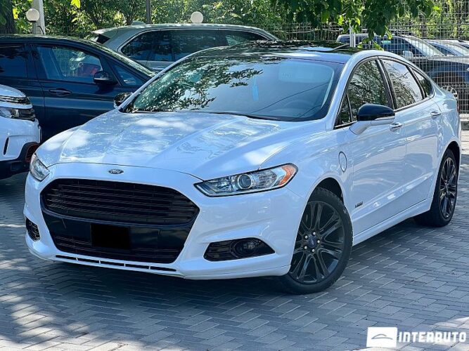 Ford Fusion 35 interauto-car