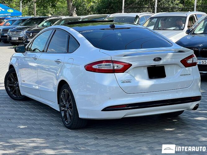 Ford Fusion 37 interauto-car