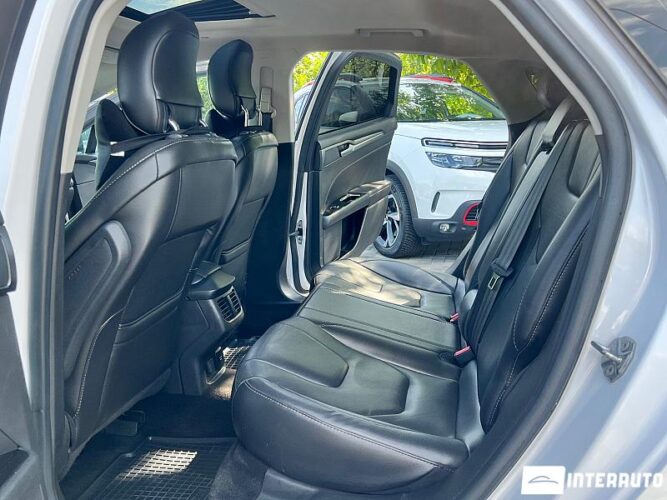 Ford Fusion 48 interauto-car