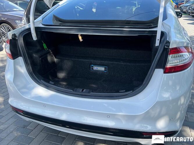 Ford Fusion 57 interauto-car