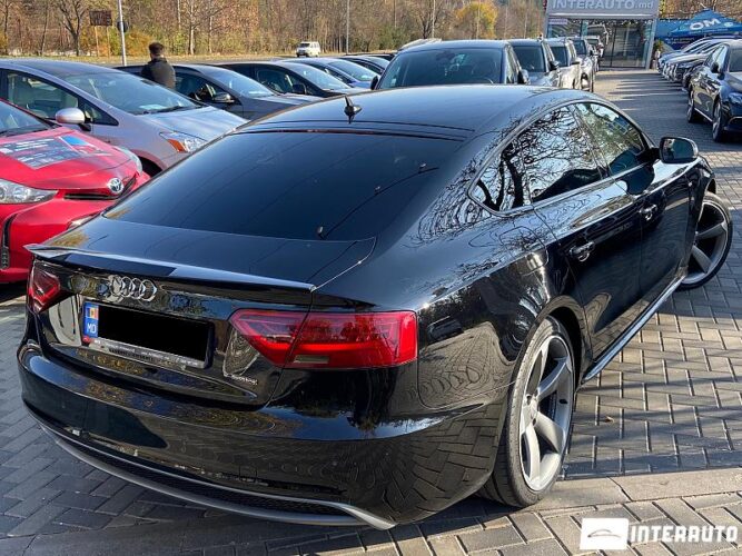 Audi A5 30 interauto-car