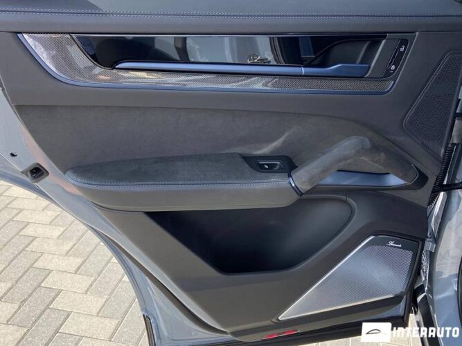 Porsche Cayenne Turbo GT Coupe 53 interauto-car