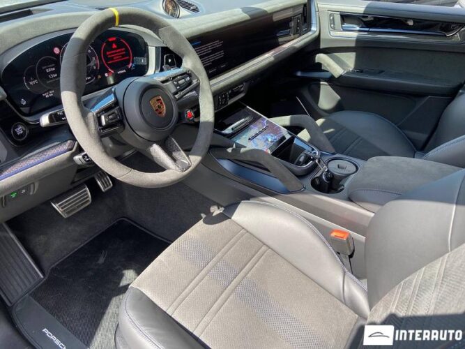 Porsche Cayenne Turbo GT Coupe 41 interauto-car