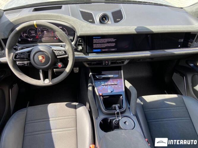 Porsche Cayenne Turbo GT Coupe 42 interauto-car