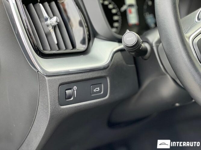 Volvo XC 60 38 interauto-car