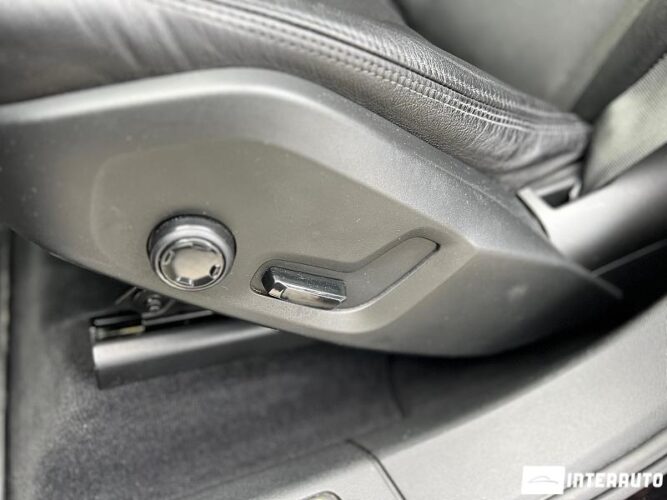 Volvo XC 60 44 interauto-car