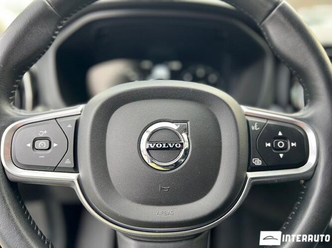 Volvo XC 60 41 interauto-car