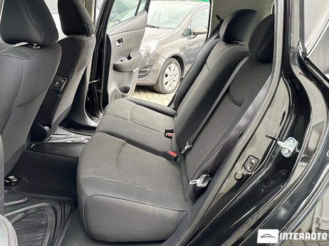 Nissan Leaf 36 interauto-car