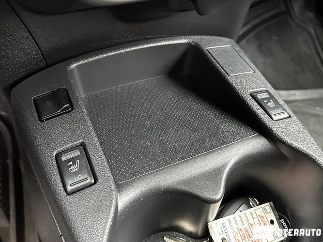 Nissan Leaf 41 interauto-car