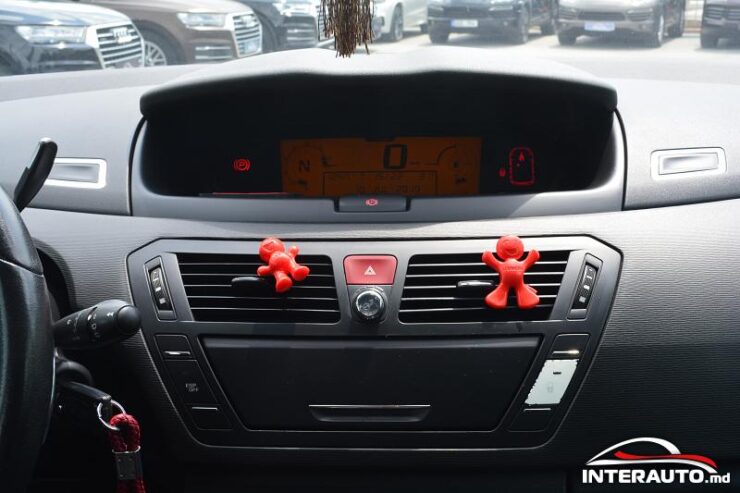 Citroen C4 Picasso 40 interauto-car