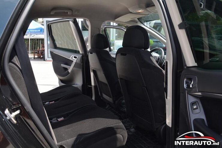 Citroen C4 Picasso 44 interauto-car