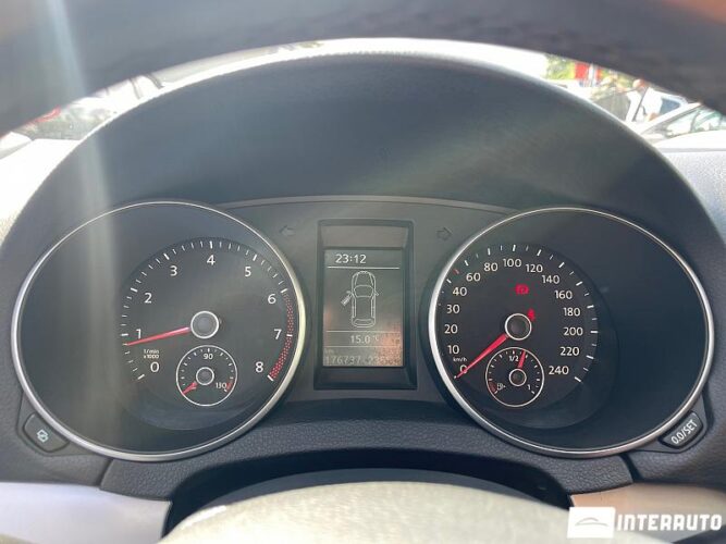 Volkswagen Golf 38 interauto-car