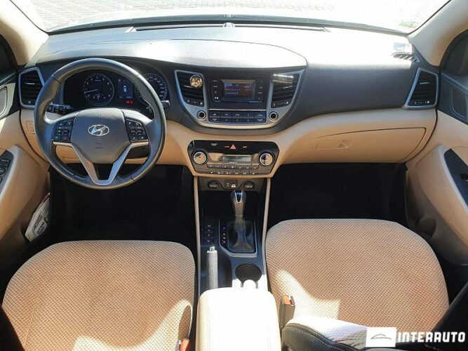 Hyundai Tucson 35 interauto-car
