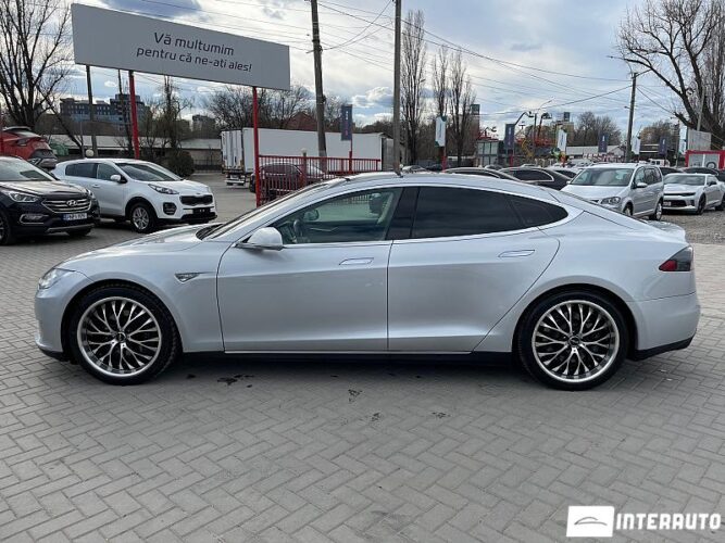 Tesla Model S 45 interauto-car