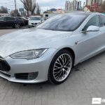 Tesla Model S 2013