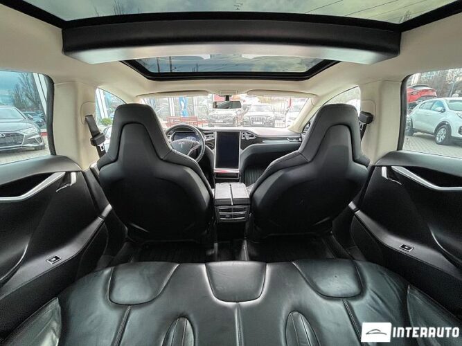 Tesla Model S 61 interauto-car