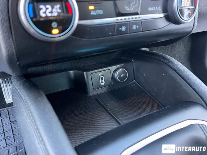 Ford Focus 48 interauto-car