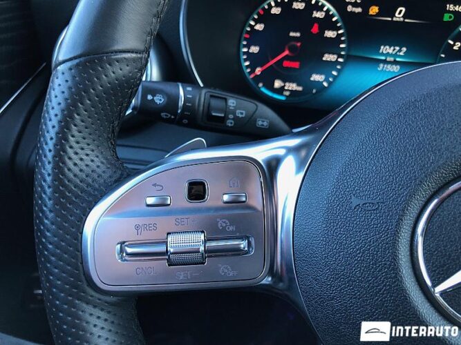 Mercedes GLC 300 42 interauto-car