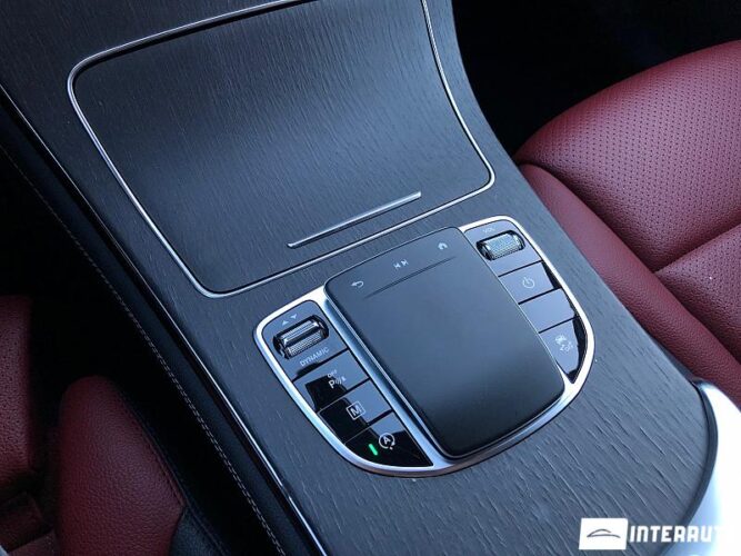 Mercedes GLC 300 46 interauto-car