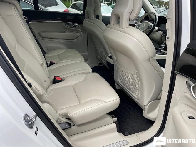 Volvo XC 90 44 interauto-car