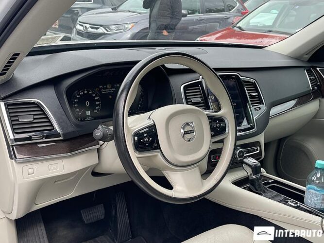 Volvo XC 90 36 interauto-car