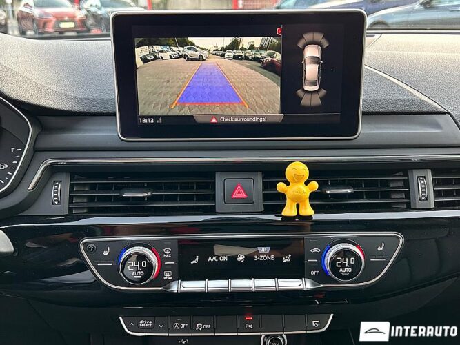 Audi A4 50 interauto-car