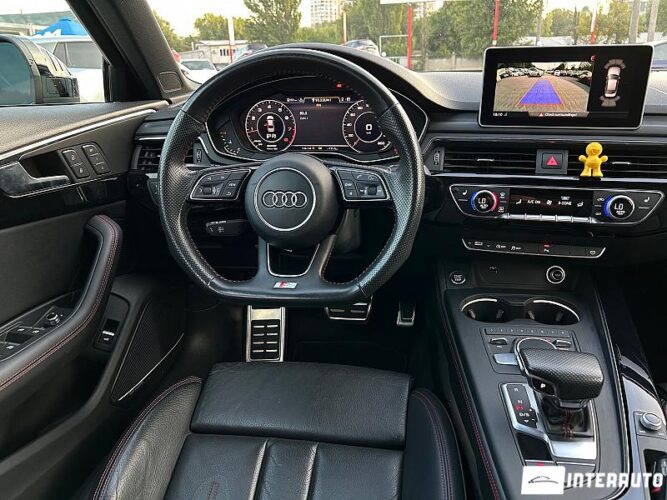 Audi A4 44 interauto-car