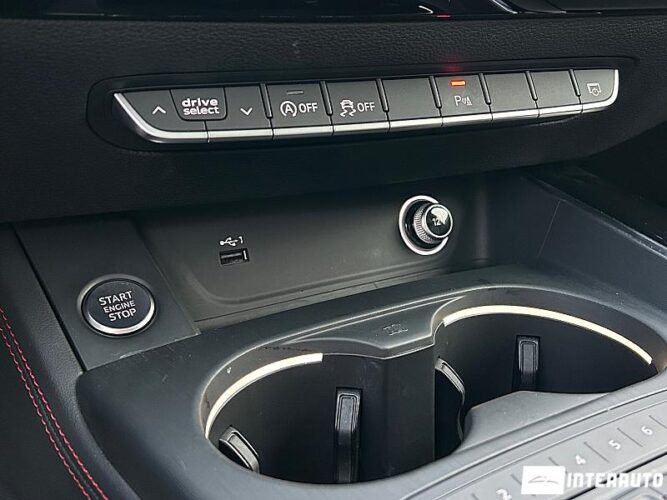 Audi A4 52 interauto-car