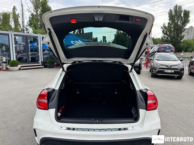 Mercedes GLA 45 AMG 61 interauto-car