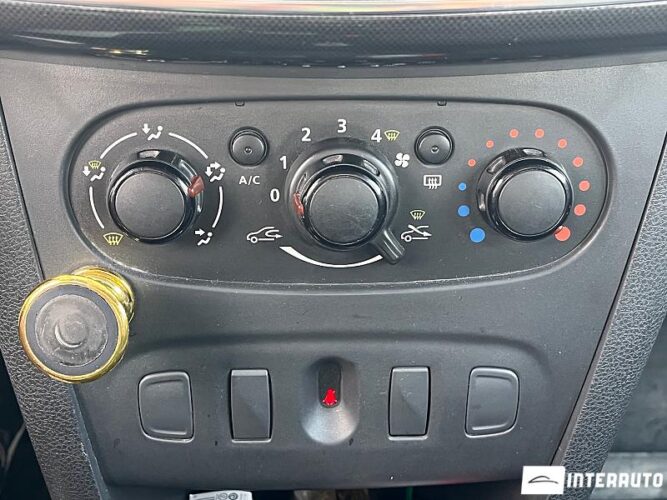 Dacia Logan 37 interauto-car