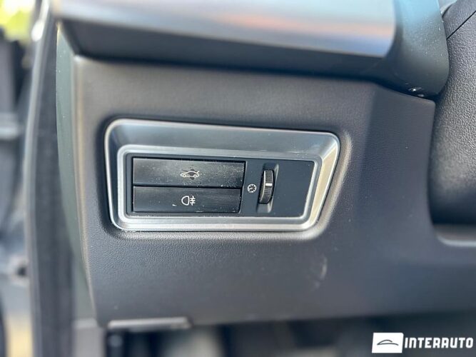 Jaguar XF 38 interauto-car