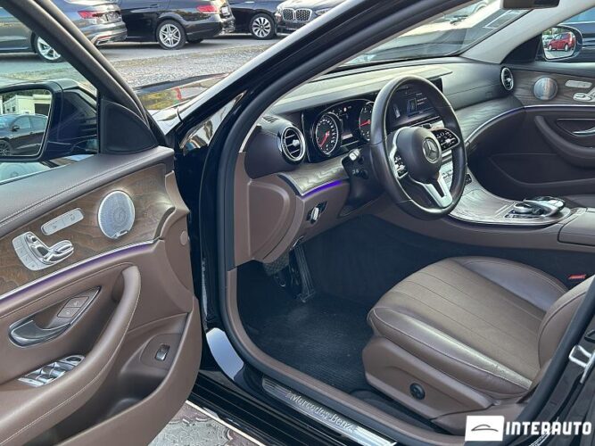 Mercedes E 300 33 interauto-car