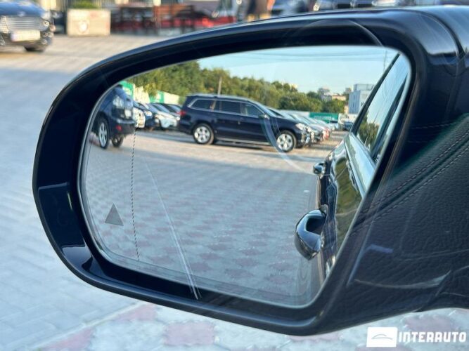 Mercedes E 300 32 interauto-car