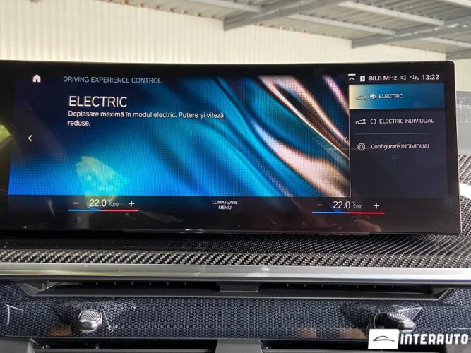 BMW X5 5.0e 56 interauto-car