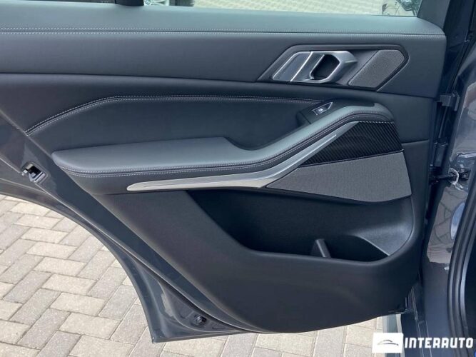 BMW X5 5.0e 62 interauto-car