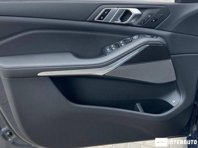 BMW X5 5.0e 44 interauto-car