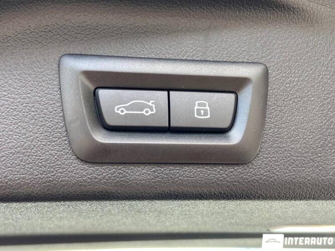 BMW X5 5.0e 67 interauto-car