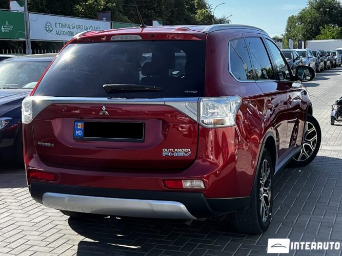 Mitsubishi Outlander 31 interauto-car