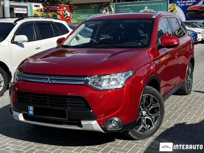 Mitsubishi Outlander 30 interauto-car